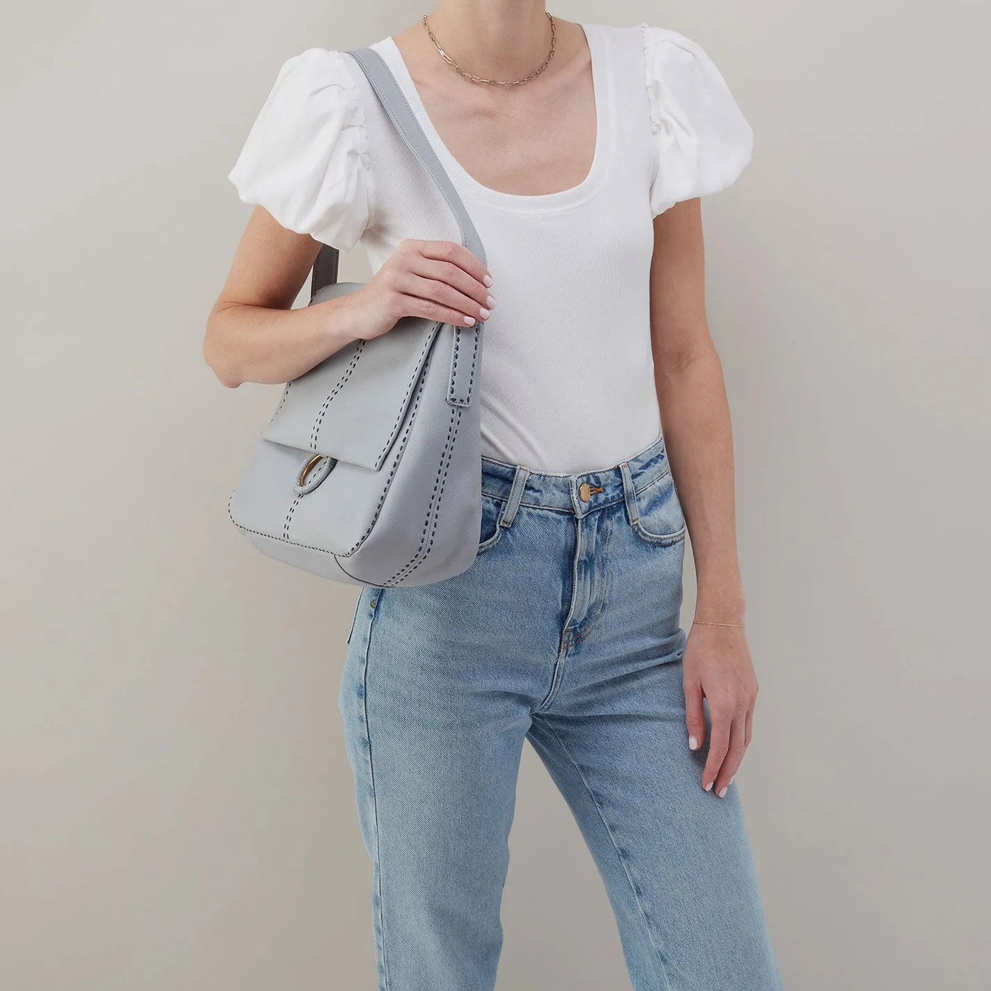 Austin Shoulder Bag In Pebbled Leather - Blue Pearl