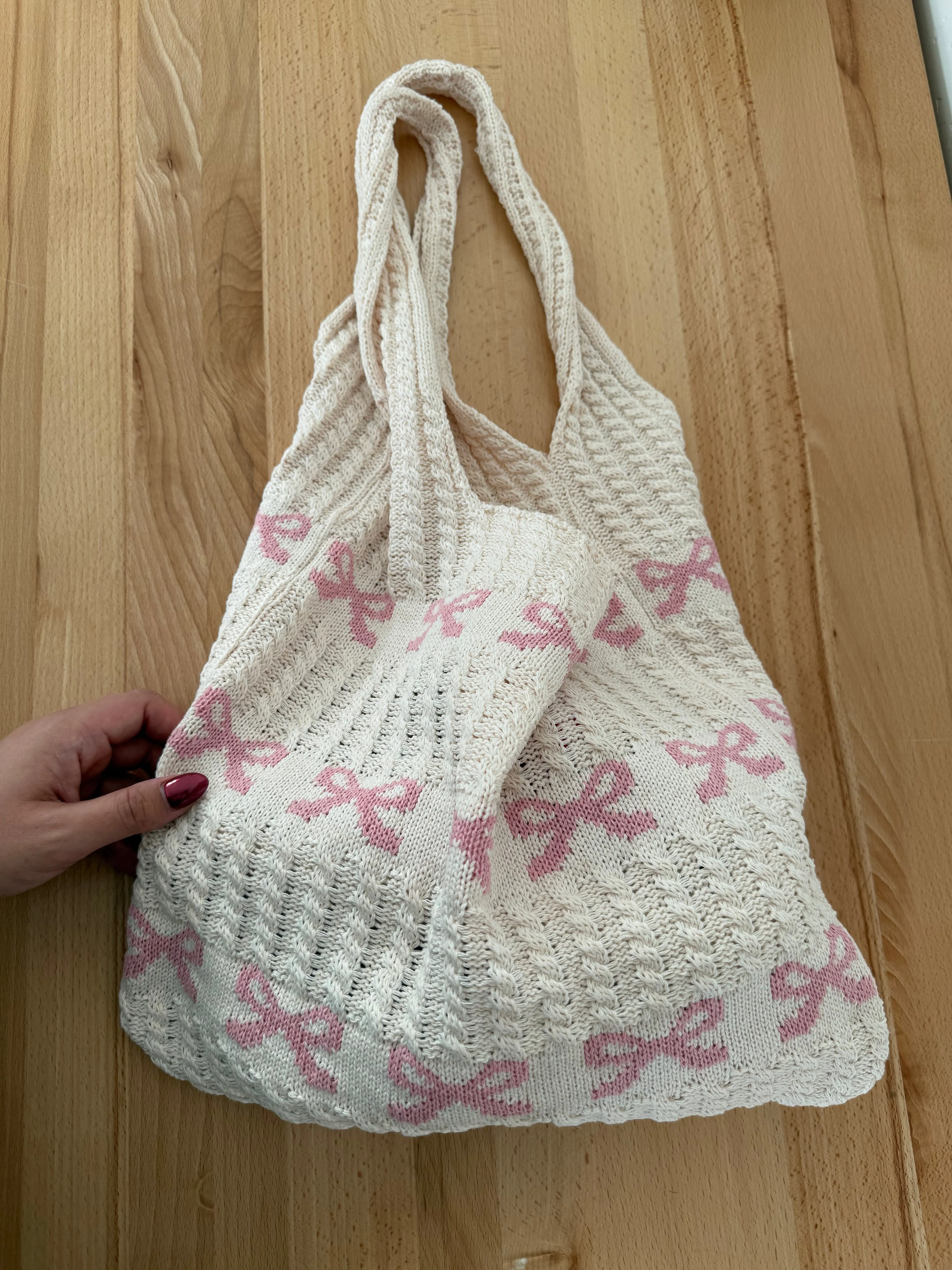 Bow knit bag