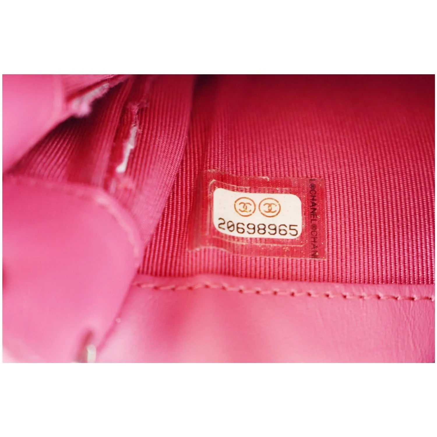 CHANEL O-Phone Holder Patent Leather Crossbody Bag Red