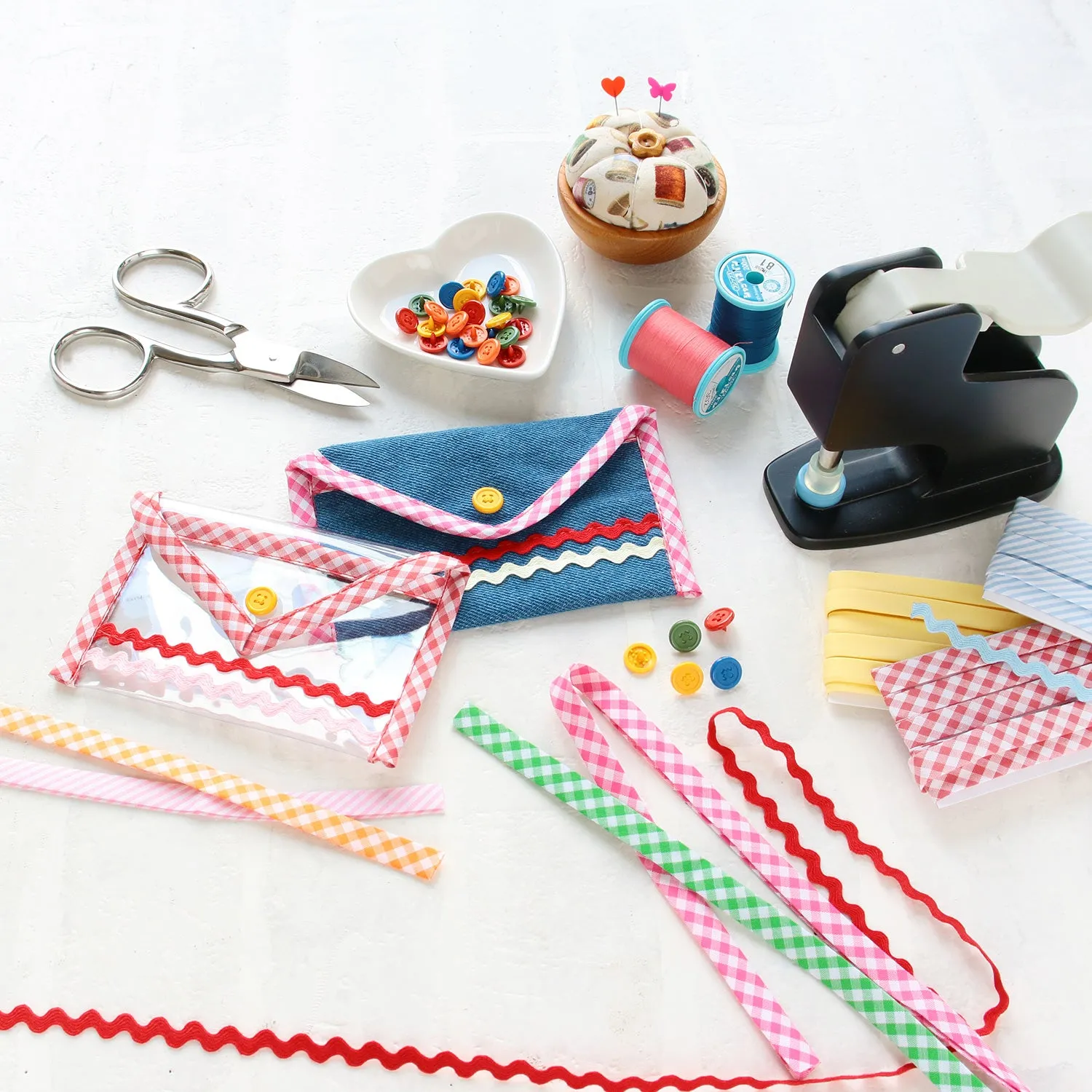 Double Fold Bias Tape 3/8" - Pink Gingham