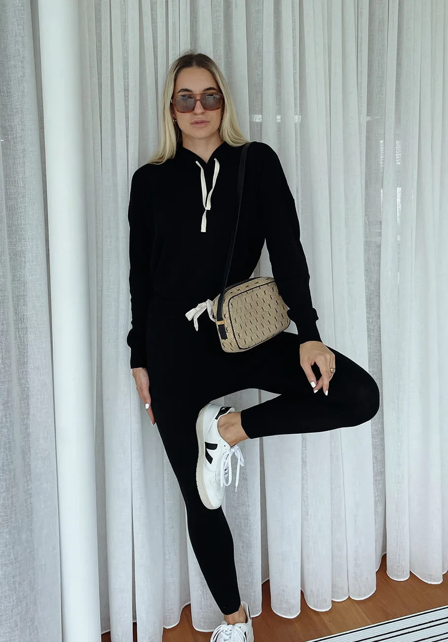 Miann & Co Womens - Rory Knitted Hoodie - Black & White