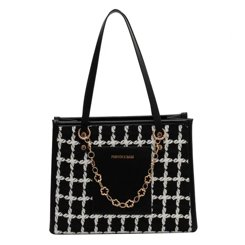 Plaid Patterned Chain Tote Bag