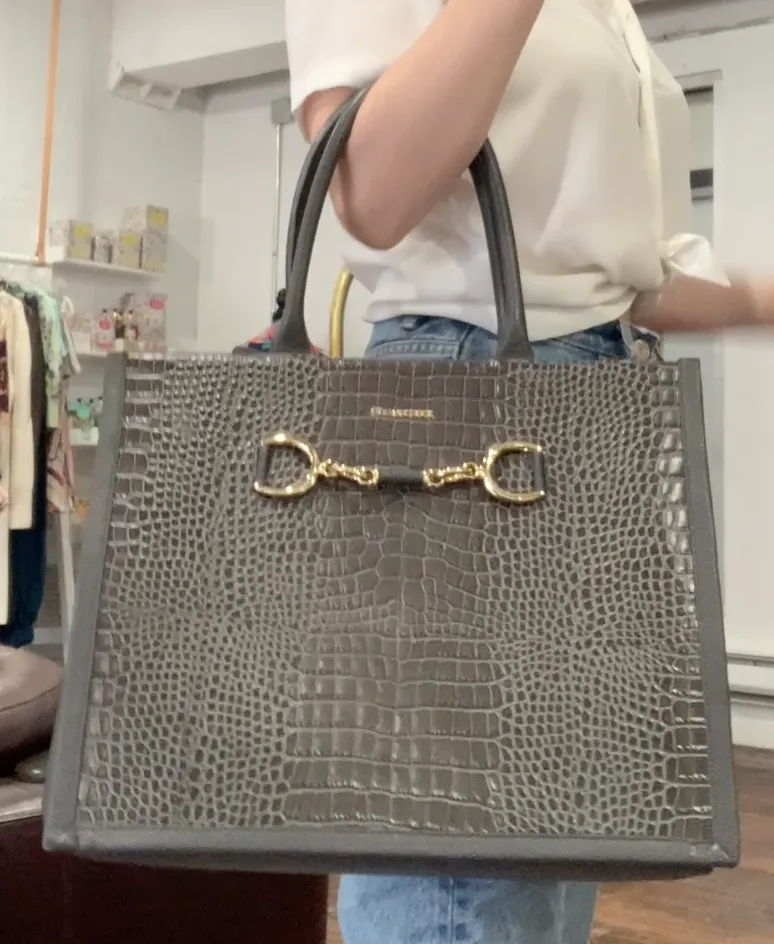 Terra Leather Tote