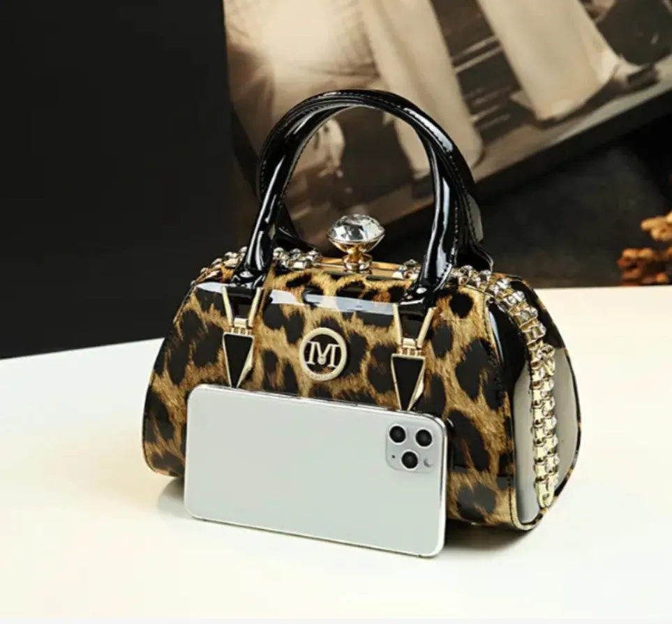 Vintage Elegant Handbag - Dazzling Rhinestone Embellishment